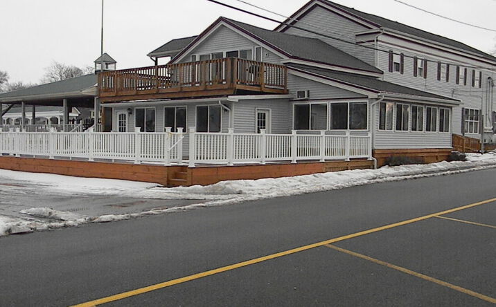 Pictures of Restaurant property located at 5959 E Main St, Olcott, NY 14126 for lease - image #1