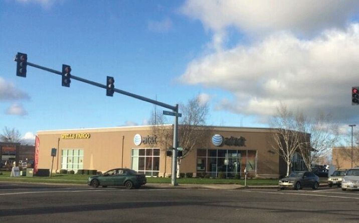 Pictures of Retail property located at 4325 Commerce St, Eugene, OR 97402 for lease - image #1