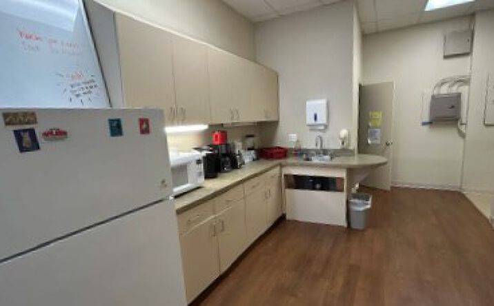 Pictures of Retail property located at 17985 Dumfries Shopping Plaza, Dumfries, VA 22026 for lease - image #1