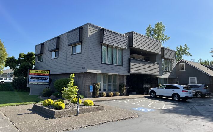 Pictures of Office property located at 1060 Crater Lake Ave, Medford, OR 97504 for lease - image #1