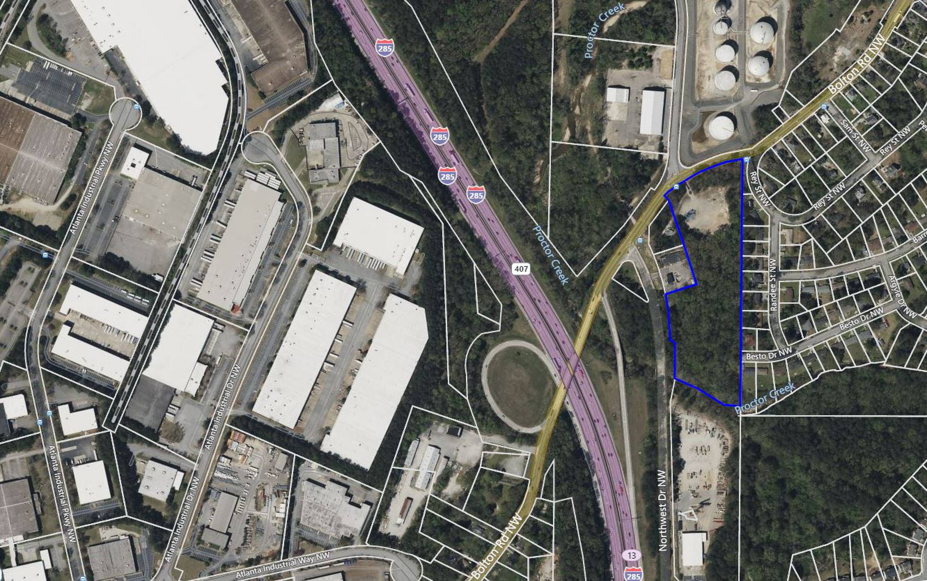 1729 Bolton Rd NW, Atlanta, GA 30318