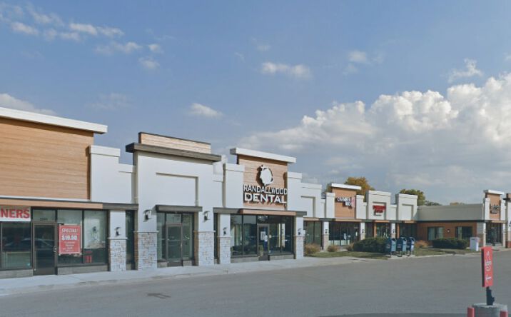 Pictures of Retail property located at 1544 E Main St, St. Charles, IL 60174 for lease - image #1