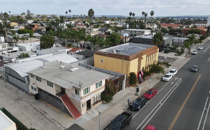 Pictures of Retail property located at 4867 Cass St, San Diego, CA 92109 for lease - image #1