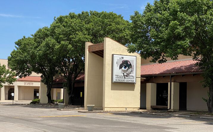 Pictures of Office property located at 6100 E Central Ave, Wichita, KS 67208 for lease - image #1