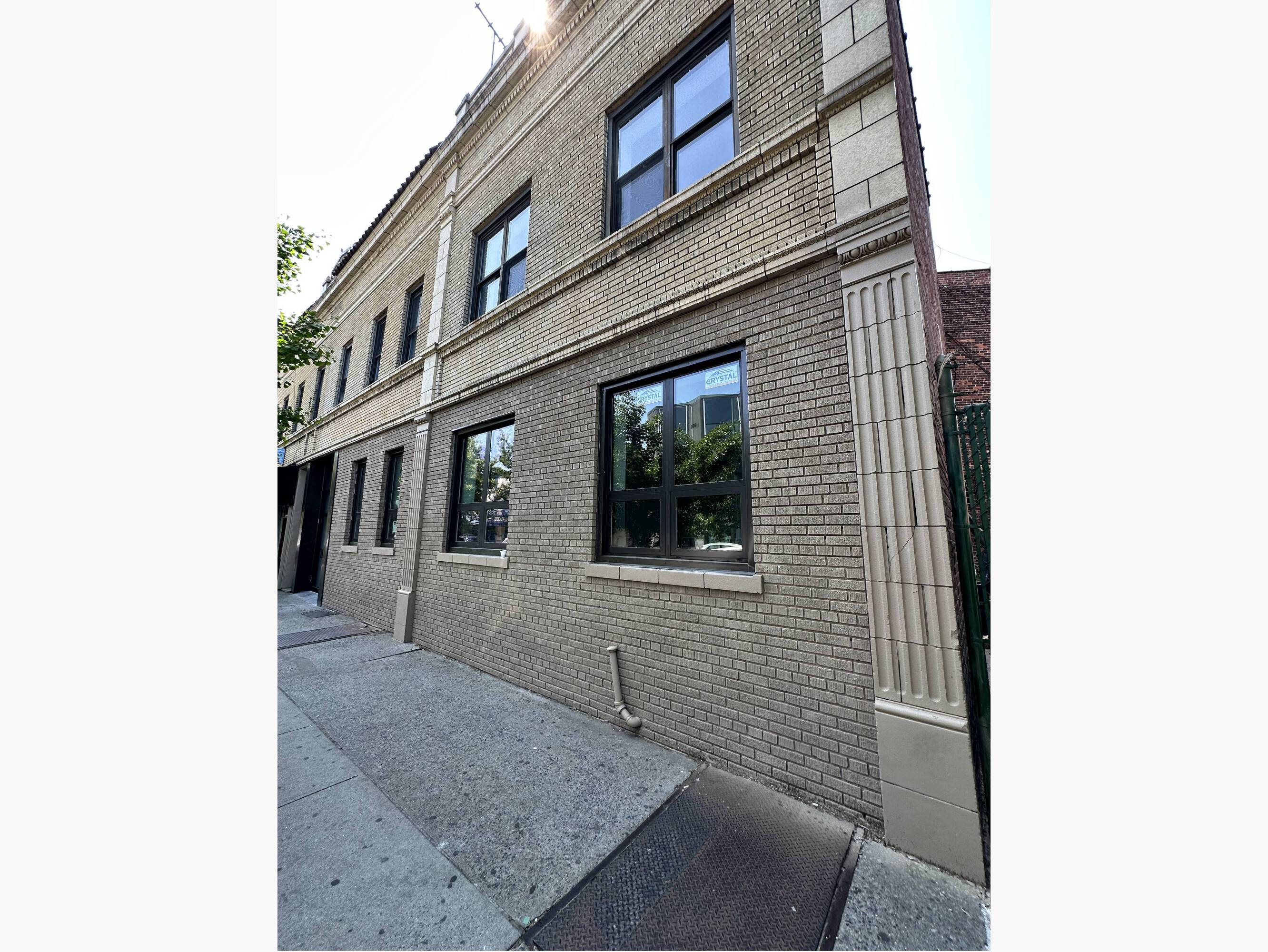 9025 Elmhurst Ave, Queens, NY 11372
