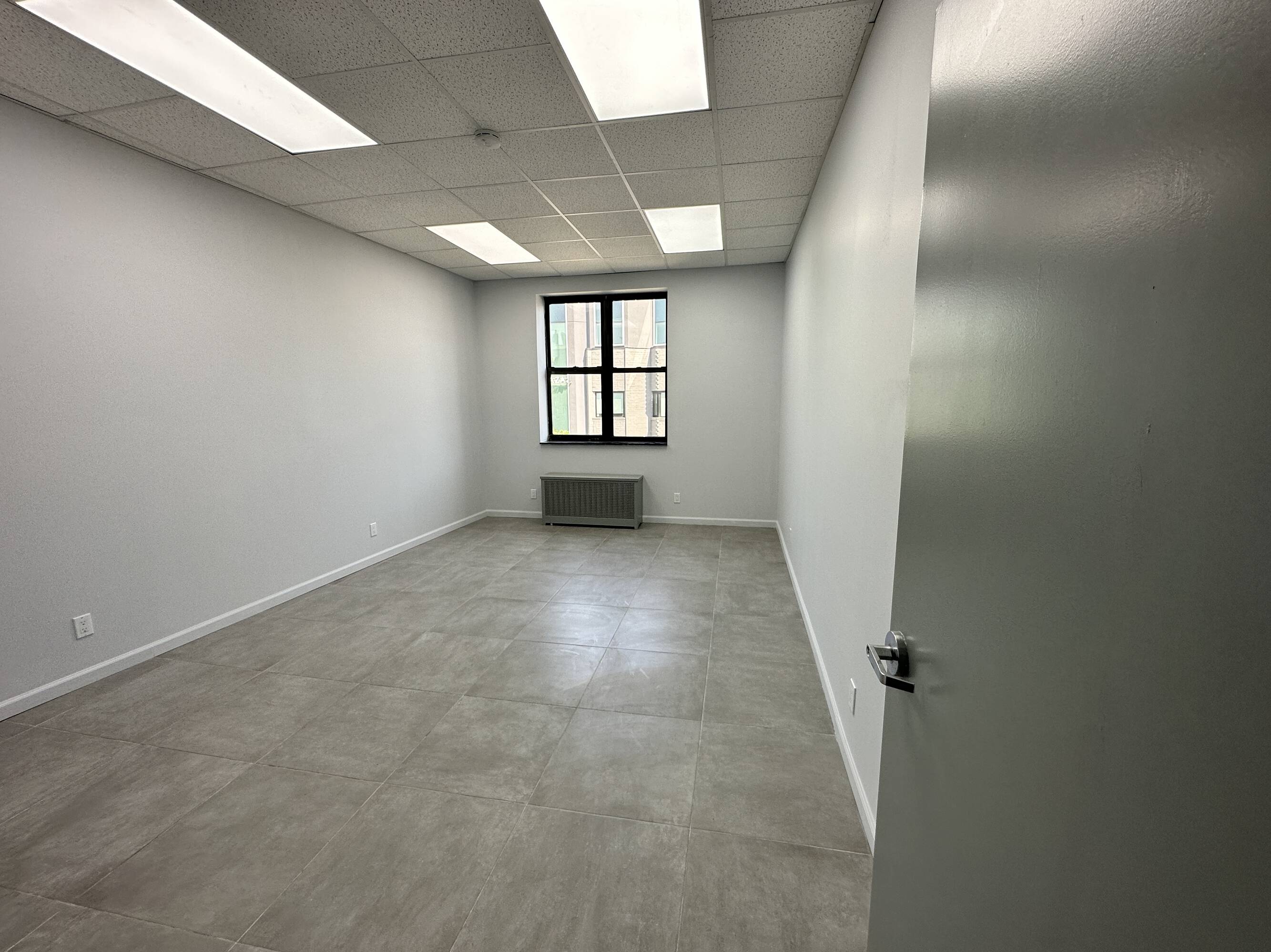 9025 Elmhurst Ave, Queens, NY 11372