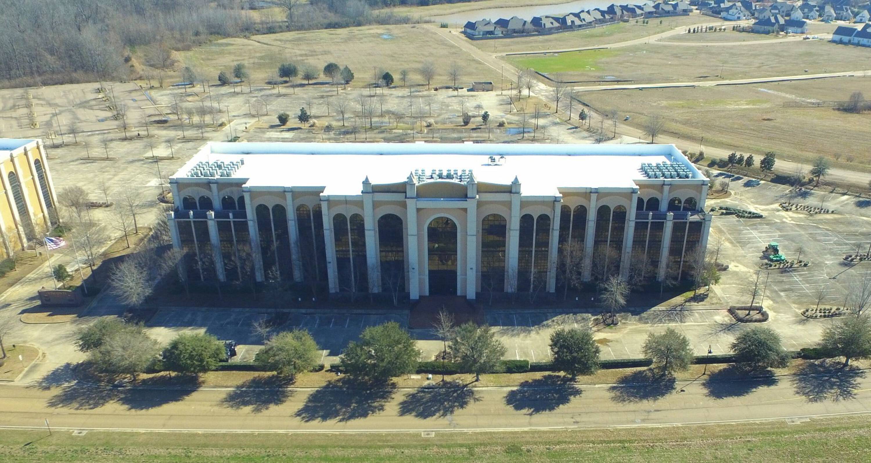 382 GALLERIA PKWY Madison MS 39110-6869 APN: 082I-31 -002/01.00 | Crexi.com