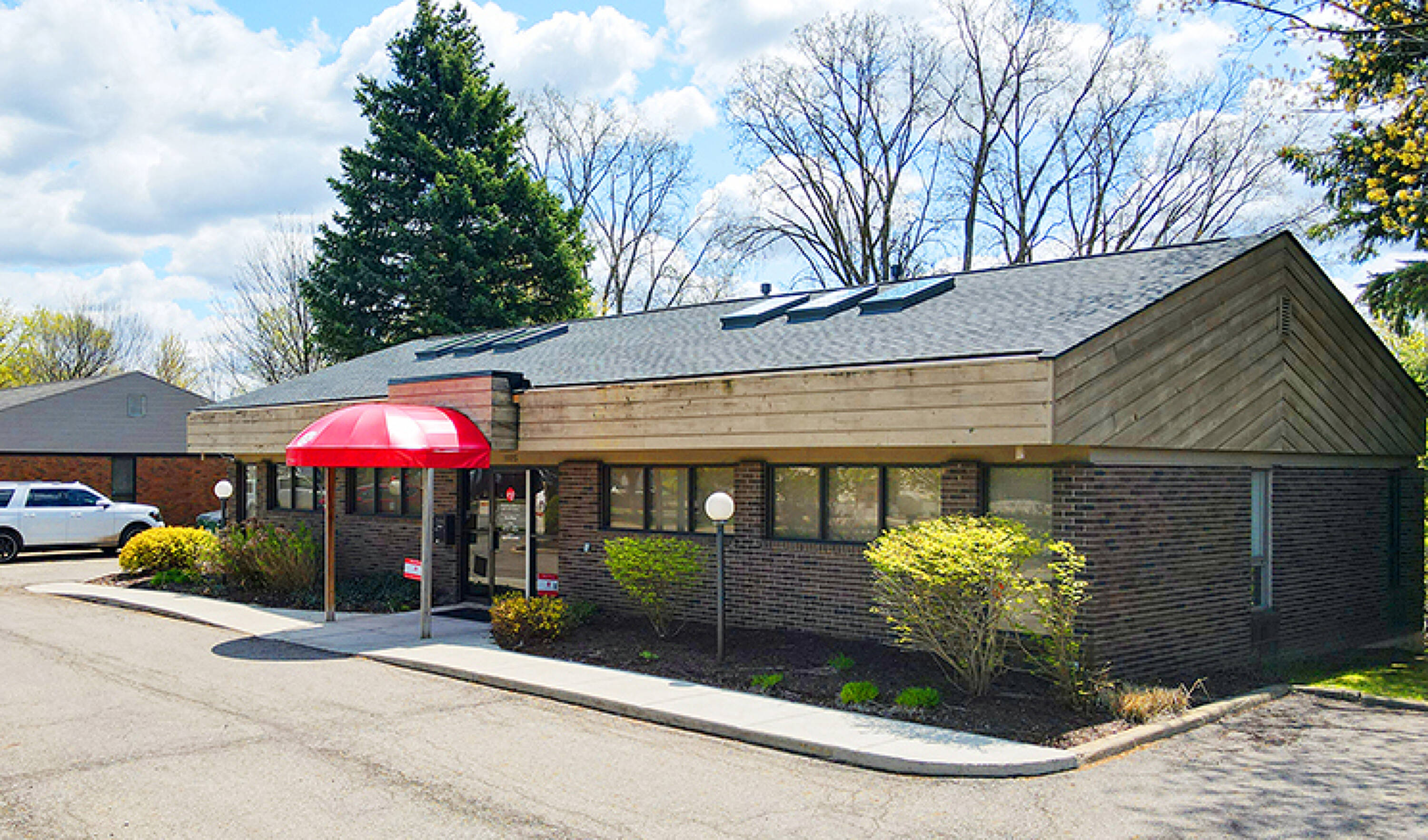 1125 Trowbridge Rd, East Lansing, MI 48823