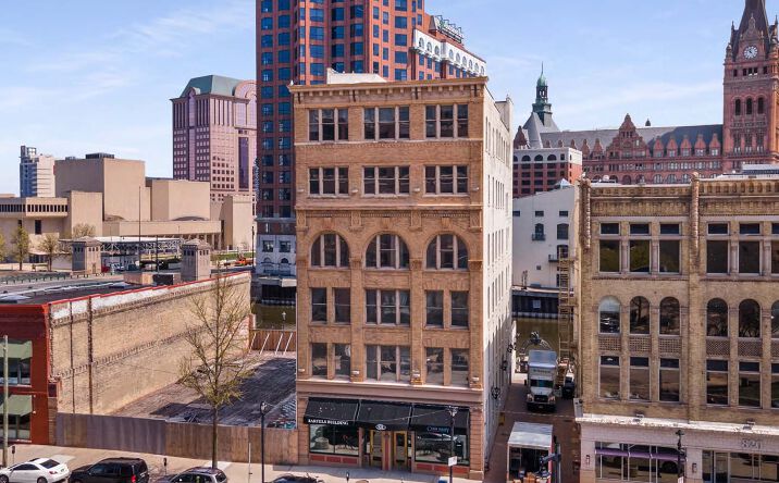 Pictures of Office property located at 826 N Plankinton Ave, Milwaukee, WI 53203 for lease - image #1