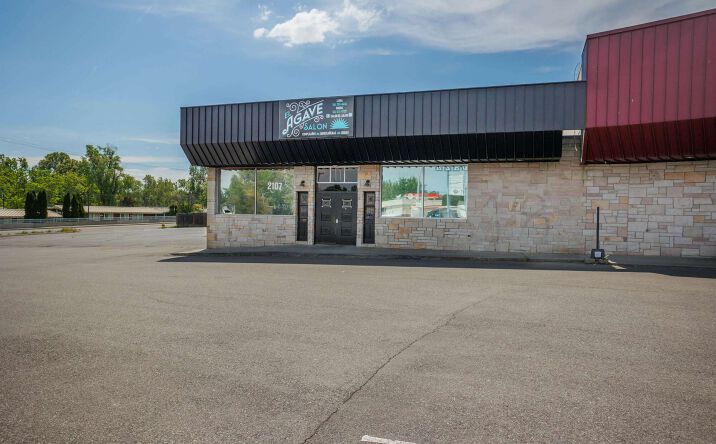 Pictures of Retail property located at 2107 W 4th Avenue, Kennewick, WA 99336 for lease - image #1
