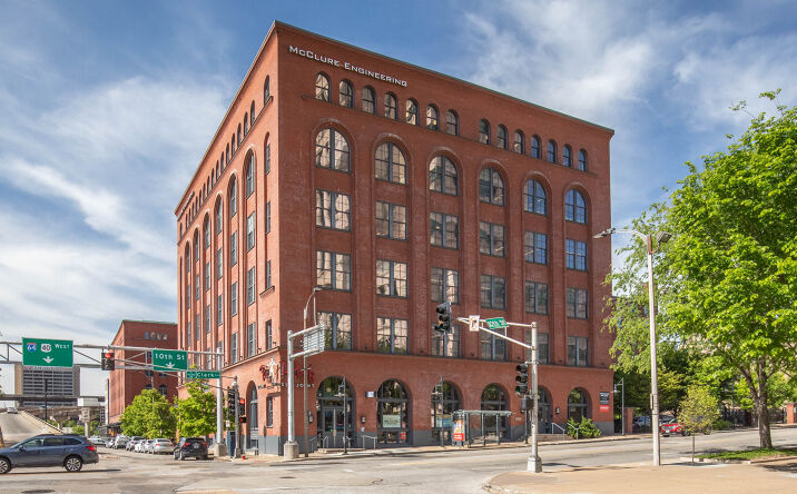 Pictures of Office property located at 1000 Clark Ave, St. Louis, MO 63102 for lease - image #1
