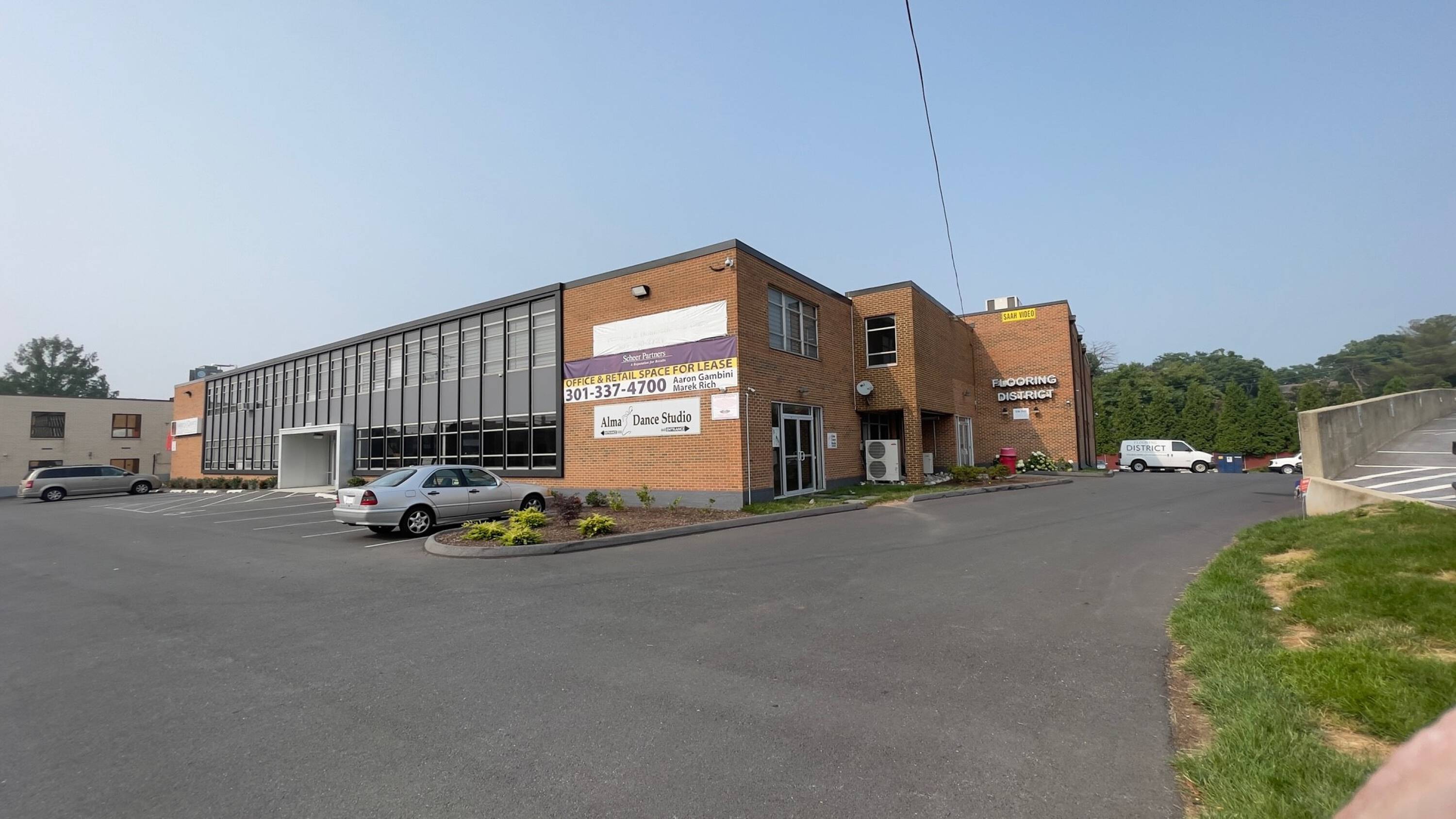 12221 Parklawn Dr, Rockville, MD 20852