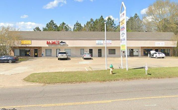 Pictures of Office property located at 219 S 40th Ave, Hattiesburg, MS 39402 for sales - image #1