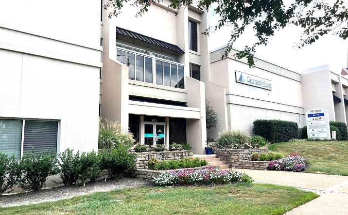 Pictures of Office property located at 431 W Main St, Tupelo, MS 38804 for lease - image #1