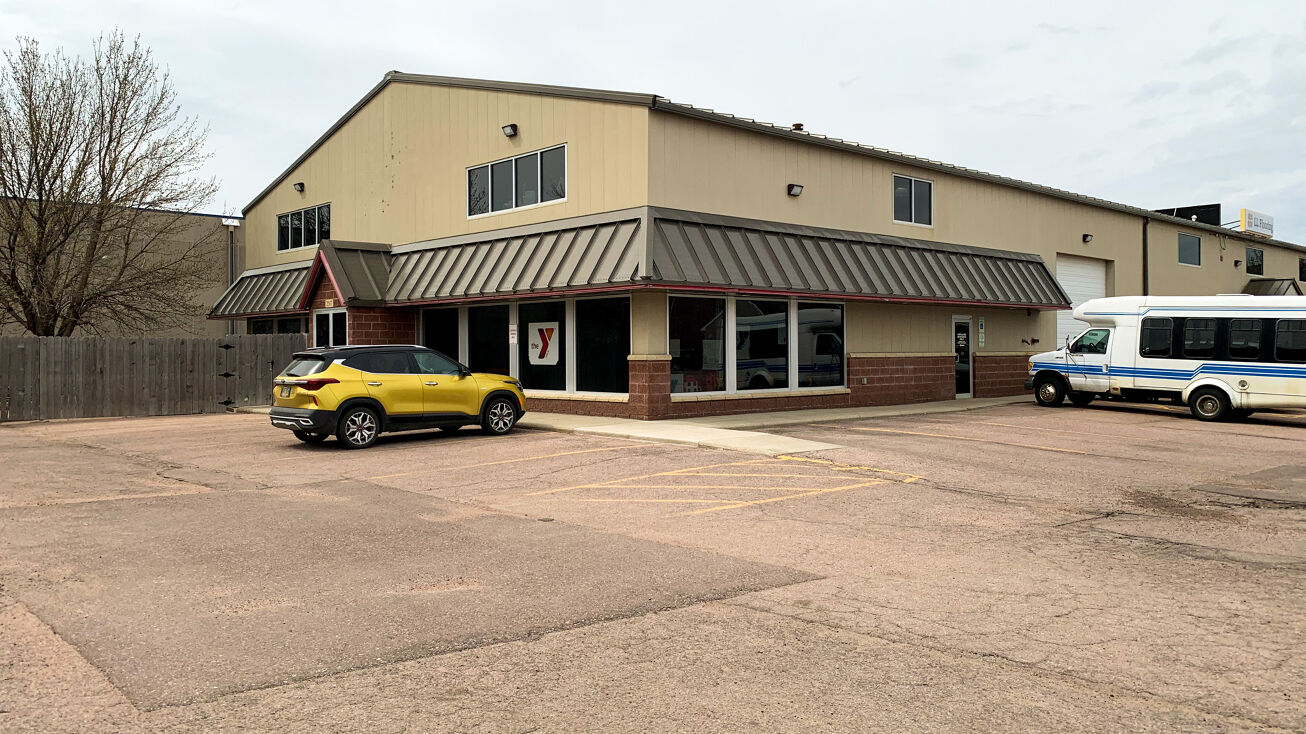 2517 S Shirley Ave, Sioux Falls, SD 57106 Industrial Space for Lease 2517 S Shirley Avenue
