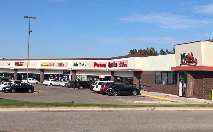 Pictures of Retail property located at 1660-1726 Robert St S, St Paul, MN 55118 for lease - image #1