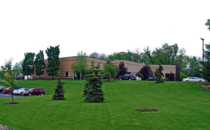 Pictures of Office, Industrial property located at 5466 & 5482 S Westridge Dr, New Berlin, WI 53151 for lease - image #1