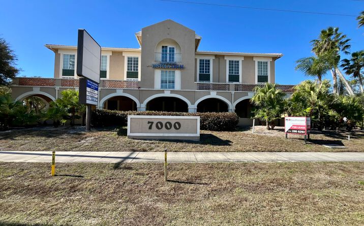 Pictures of Office property located at 7000 SE Federal Hwy., Stuart, FL 34997 for lease - image #1