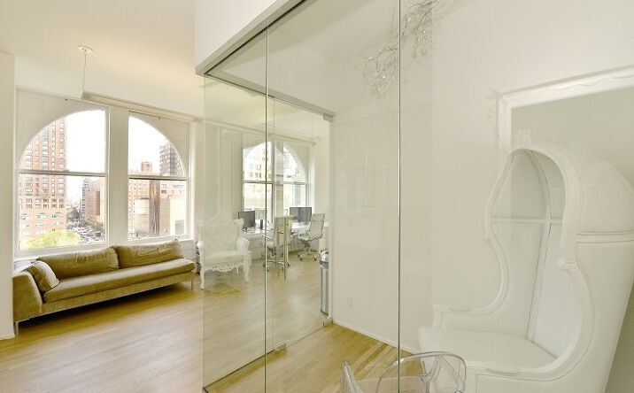Pictures of Office property located at Union Square E, New York, NY 10003 for lease - image #1
