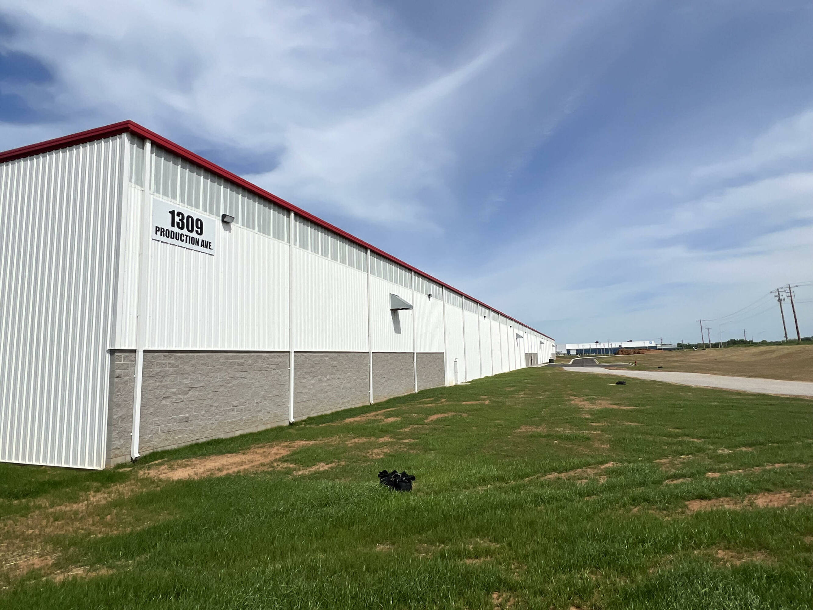 1309 Production Ave, Plum Springs, KY 42101