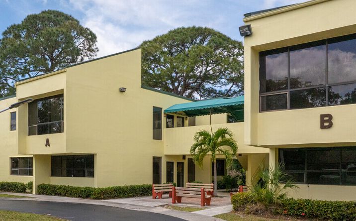 Pictures of Office property located at 6290 Corporate Ct, Fort Myers, FL 33919 for lease - image #1