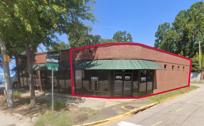 Pictures of Retail property located at 2769 Rosewood Dr, Columbia, SC 29205 for lease - image #1