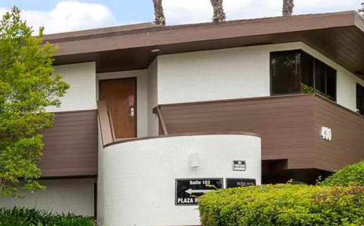 Pictures of Office property located at 430 E Avenida De Los Arboles, Thousand Oaks, CA 91360 for lease - image #1