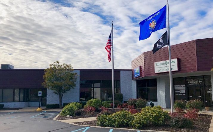 Pictures of Office property located at N64W24801 Main Street, Sussex, WI 53089 for lease - image #1