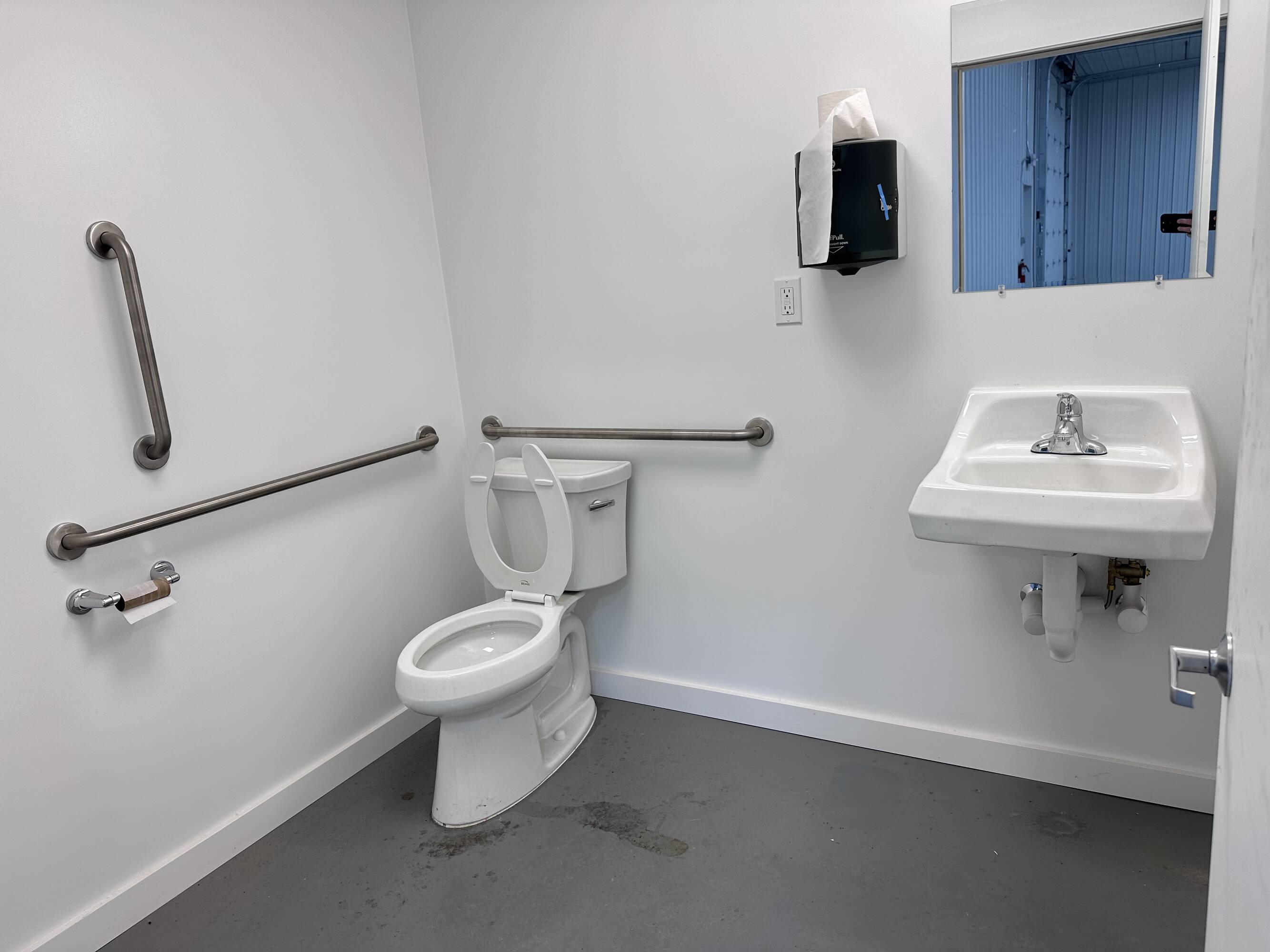 3707 Elmers Industrial Dr, Traverse City, MI 49685