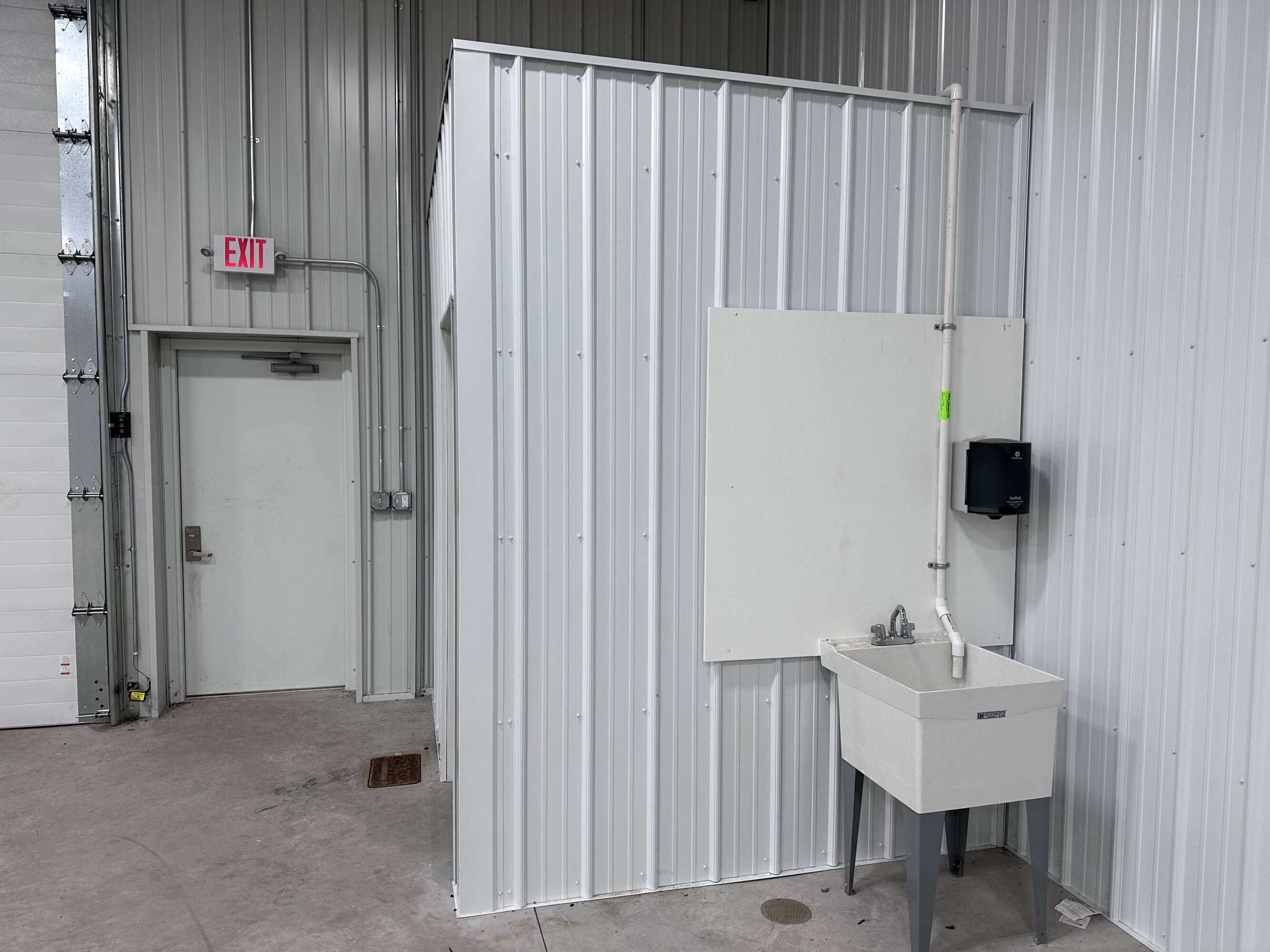 3707 Elmers Industrial Dr, Traverse City, MI 49685