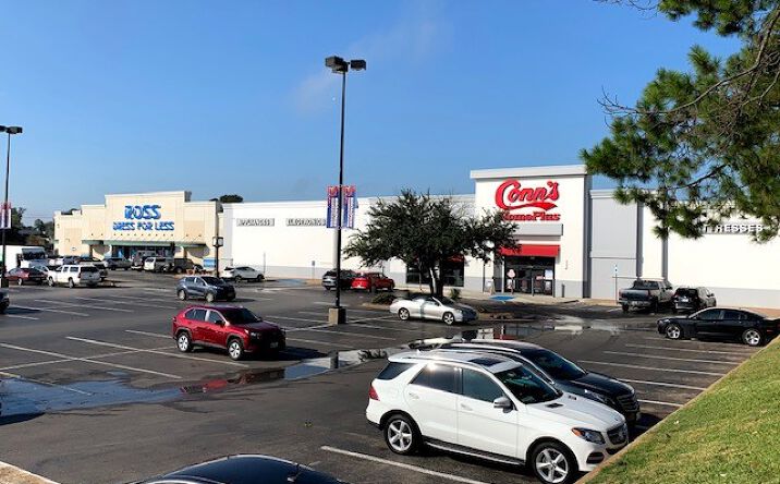 Pictures of Retail property located at 4901-4949 South Broadway, Tyler, TX 75703 for lease - image #1