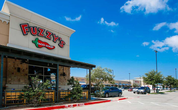 Pictures of Retail property located at 4500-4770 Mockingbird Ln, Dallas, TX 75209 for lease - image #1