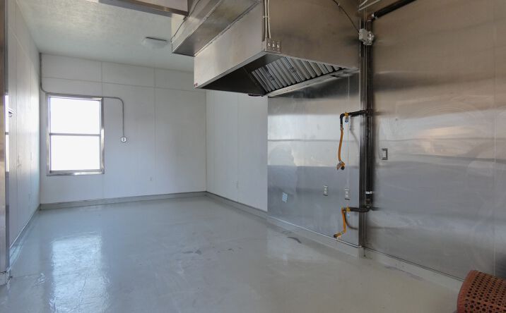 Pictures of Restaurant, Retail property located at 1704 Avenue D, Rosenberg, TX 77471 for lease - image #1
