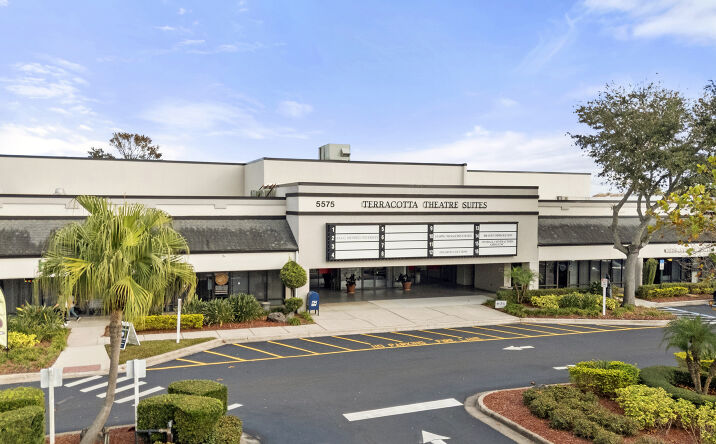 Pictures of Retail, Office property located at 5575 S Semoran Blvd, Orlando, FL 32822 for lease - image #1