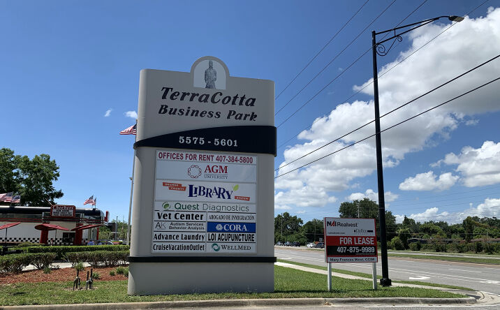 Pictures of Office property located at 5575 S Semoran Blvd, Orlando, FL 32822 for lease - image #1