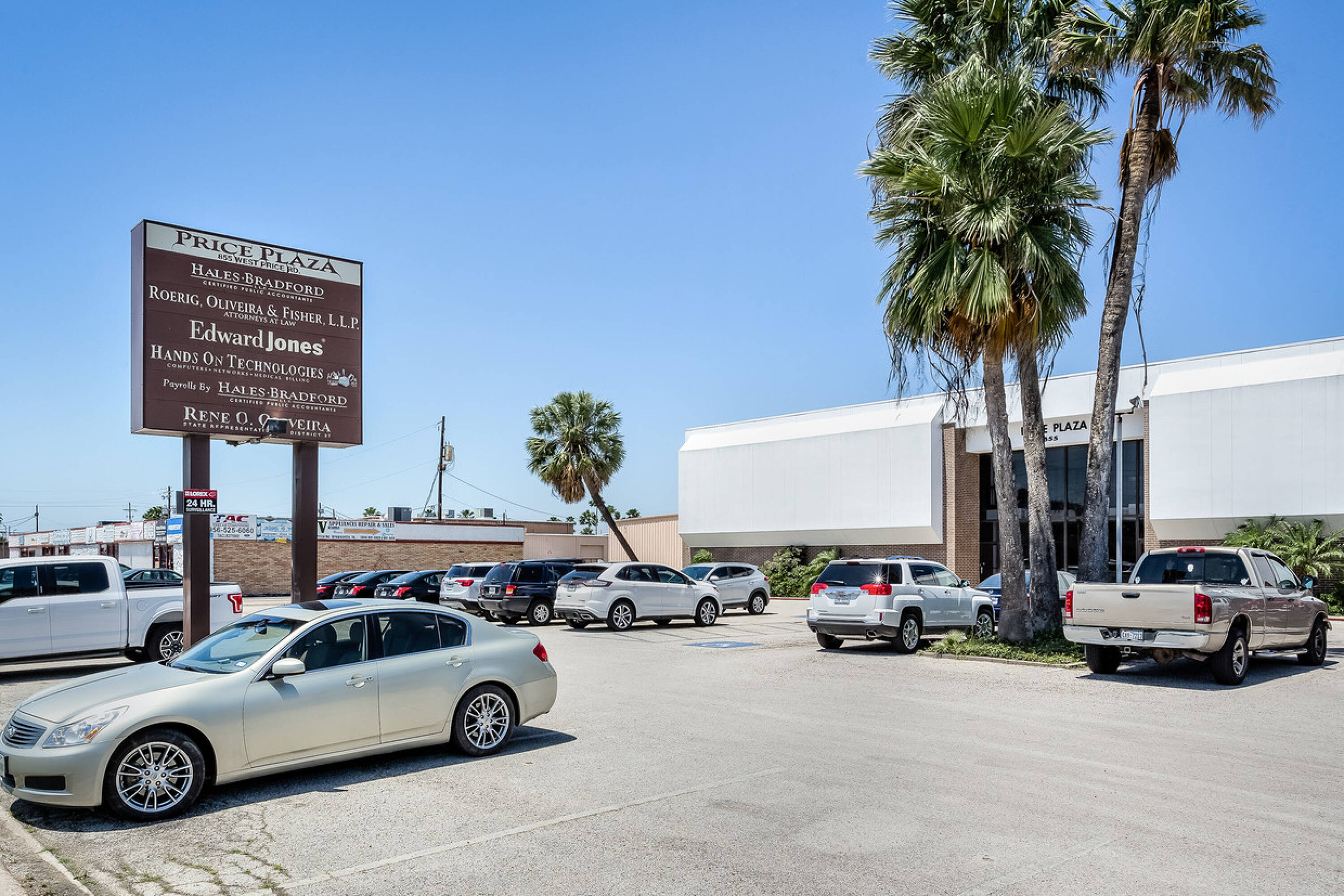 855 W Price Rd, Brownsville, TX 78520