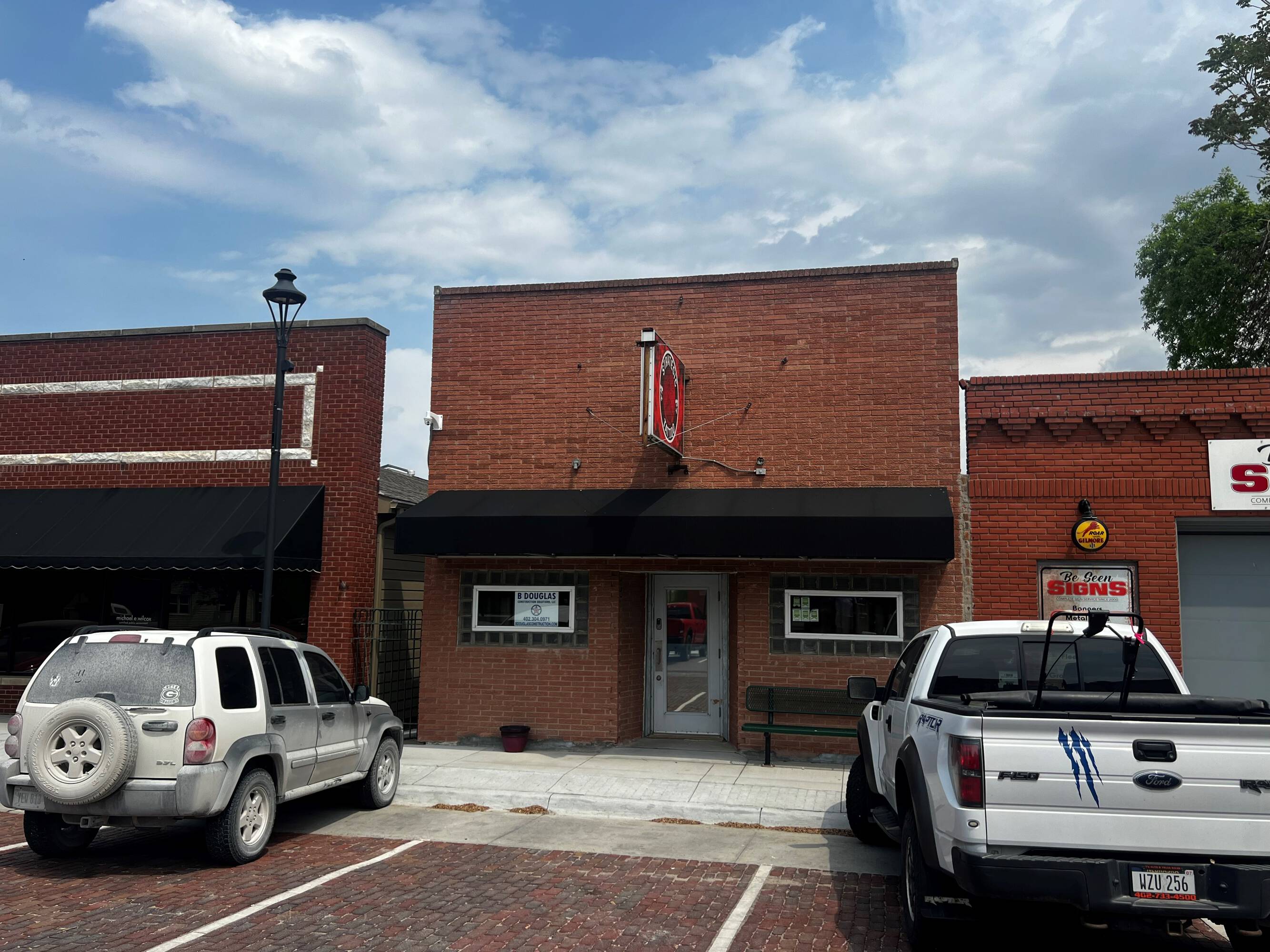 120 N McKenna Ave, Gretna, NE 68028