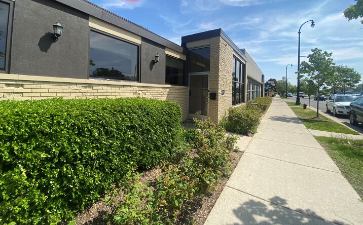 Pictures of Retail, Office property located at 17712 Mack Ave, Grosse Pointe, MI 48230 for lease - image #1