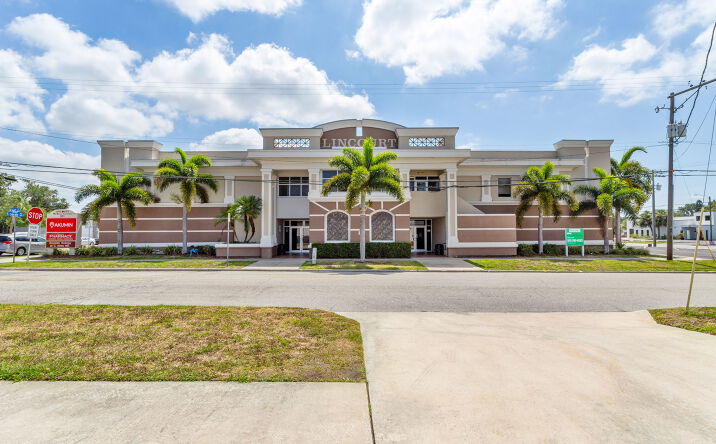 Pictures of Office property located at 501 S Lincoln Ave, Clearwater, FL 33756 for lease - image #1