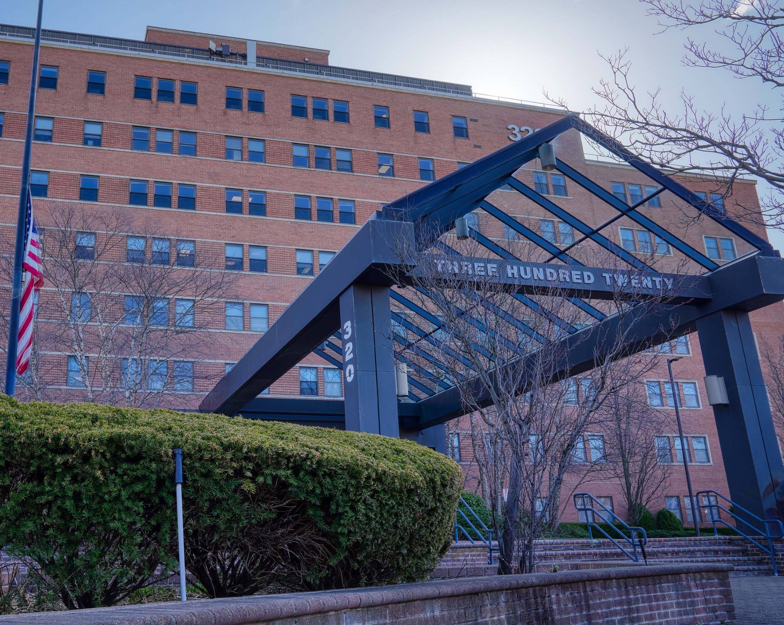 320 Carleton Ave, Central Islip, NY 11722