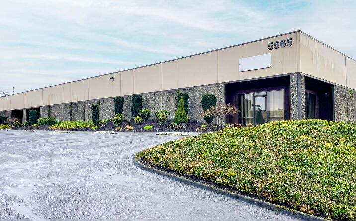 Pictures of Industrial property located at 5565 SE International Way, Portland, OR 97222 for lease - image #1