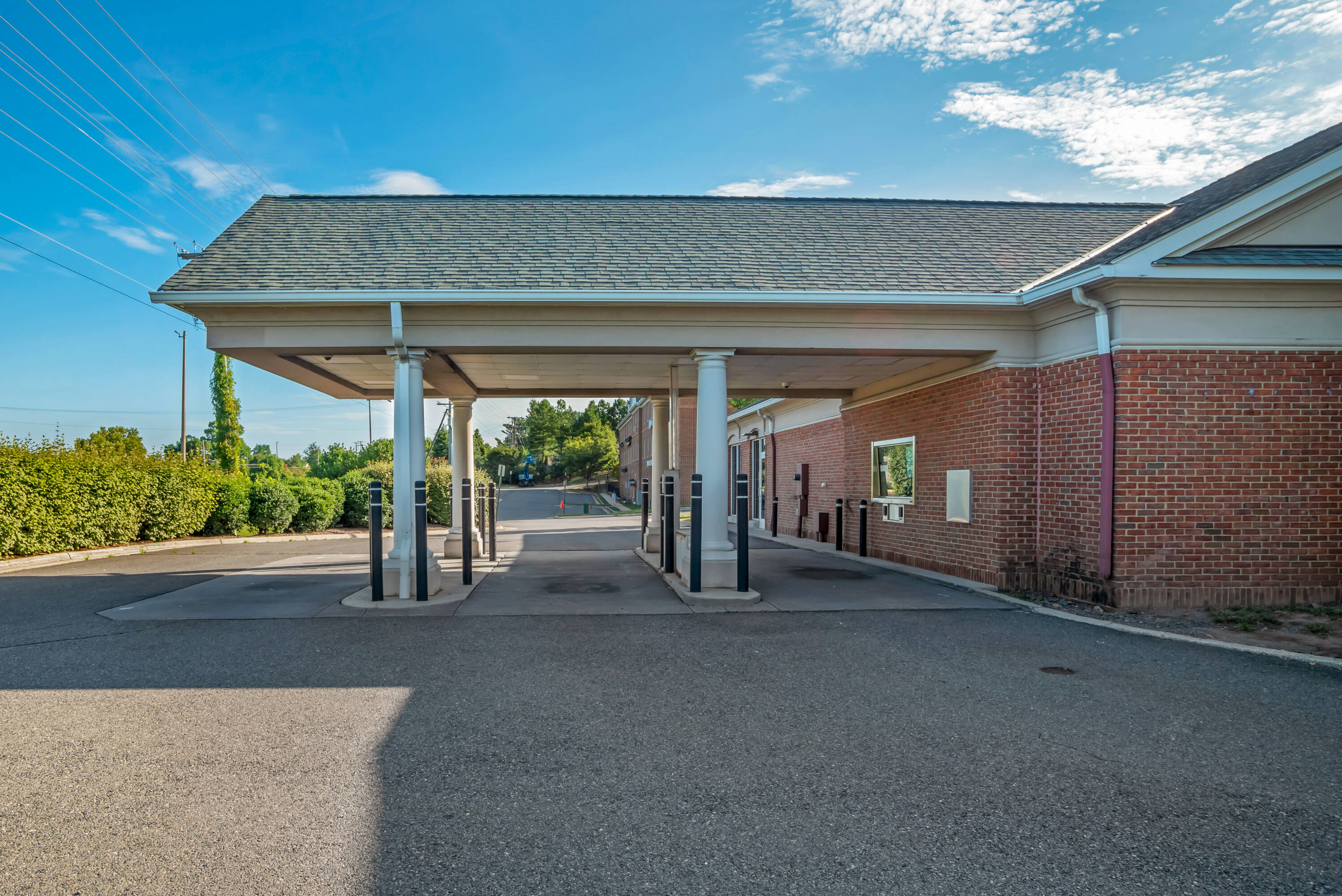 6130 Redwood Square Centre, Centreville, VA 20121