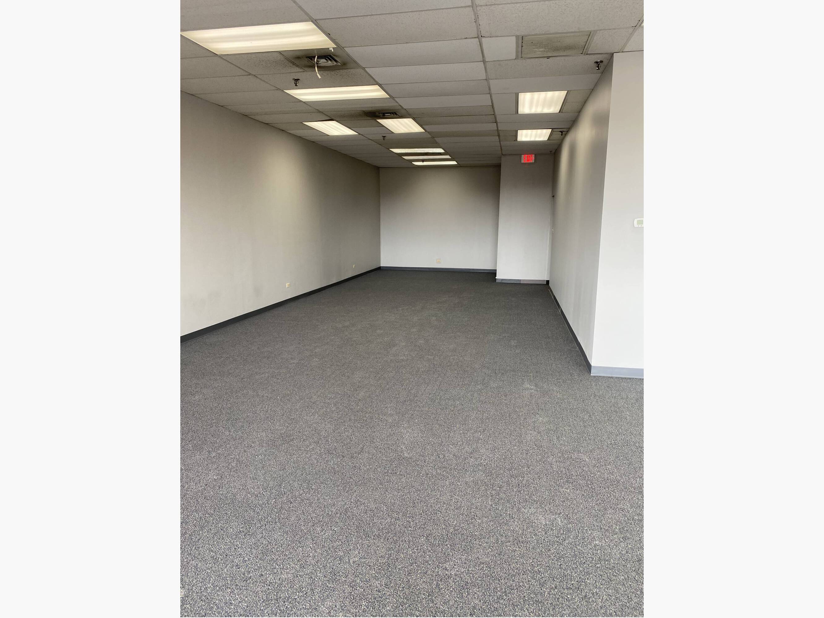 229 W Grand Ave, Bensenville, IL 60106