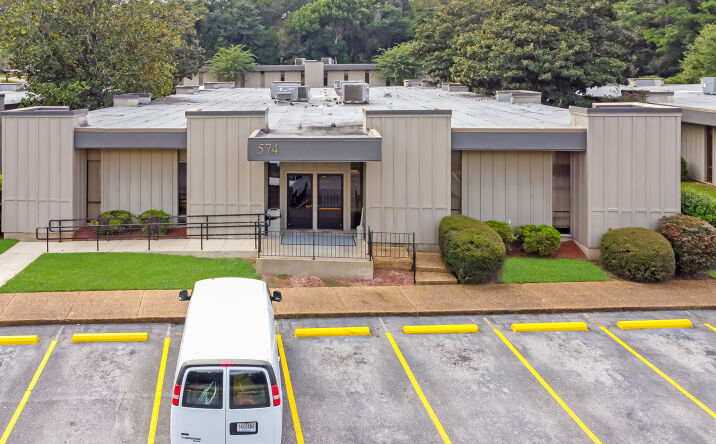Pictures of Office property located at 574 Azalea Rd, Mobile, AL 36609 for lease - image #1