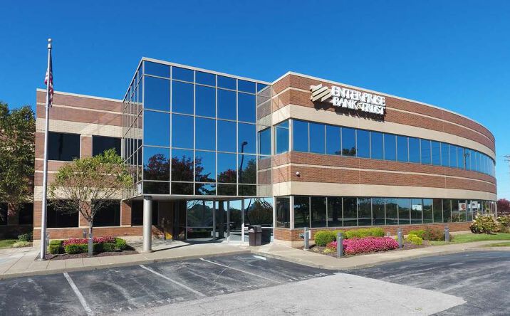 Pictures of Office property located at 300 St Peters Centre Blvd, St Peters, MO 63376 for lease - image #1