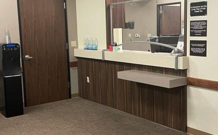 Pictures of Office property located at 1955 Citracado Parkwy, Escondido, CA 92029 for lease - image #1