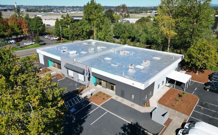Pictures of Industrial property located at 7013-7021 NE 79th Ct, Portland, OR 97218 for lease - image #1