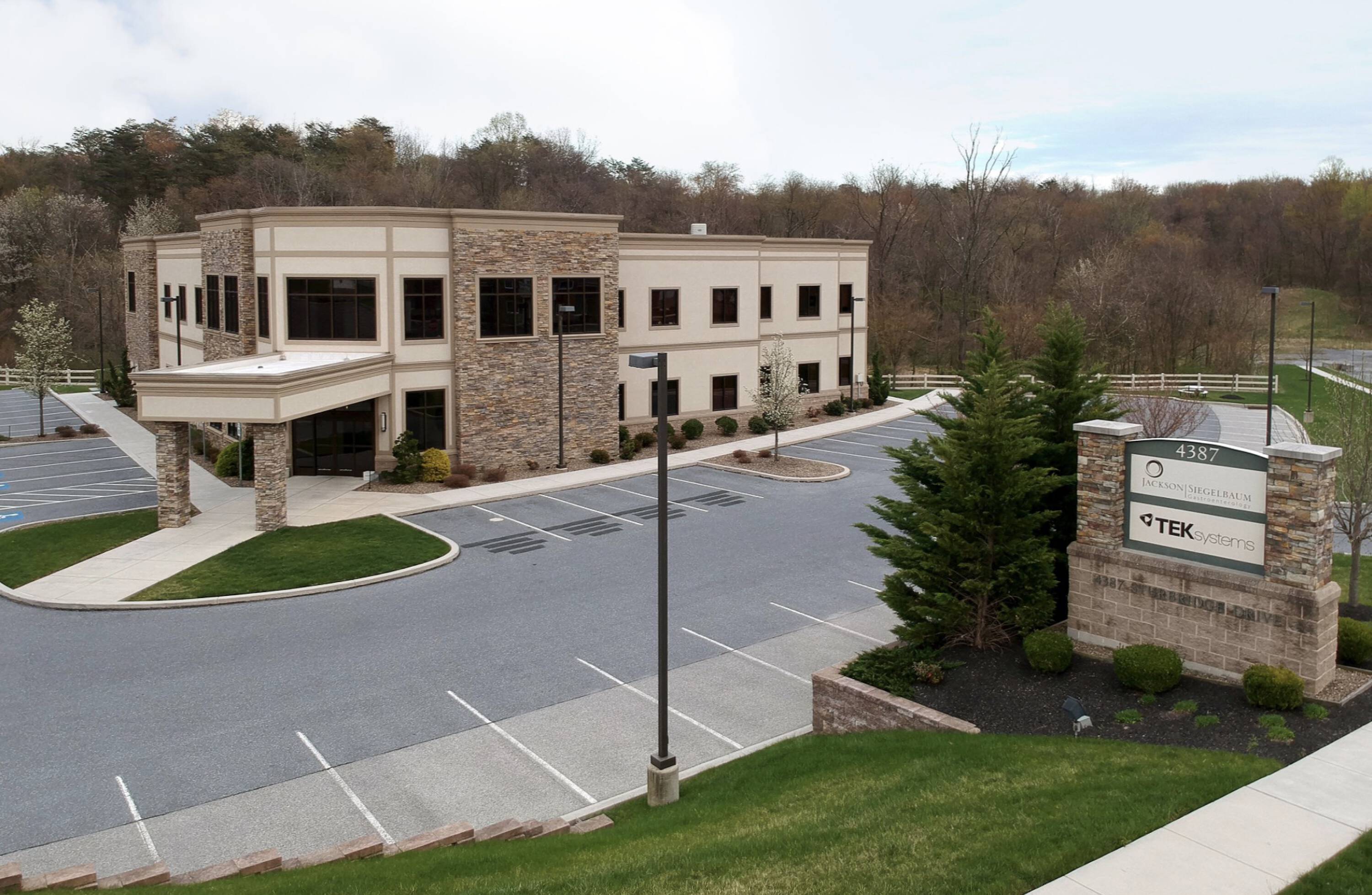 4387 Sturbridge Dr, Harrisburg, PA 17110