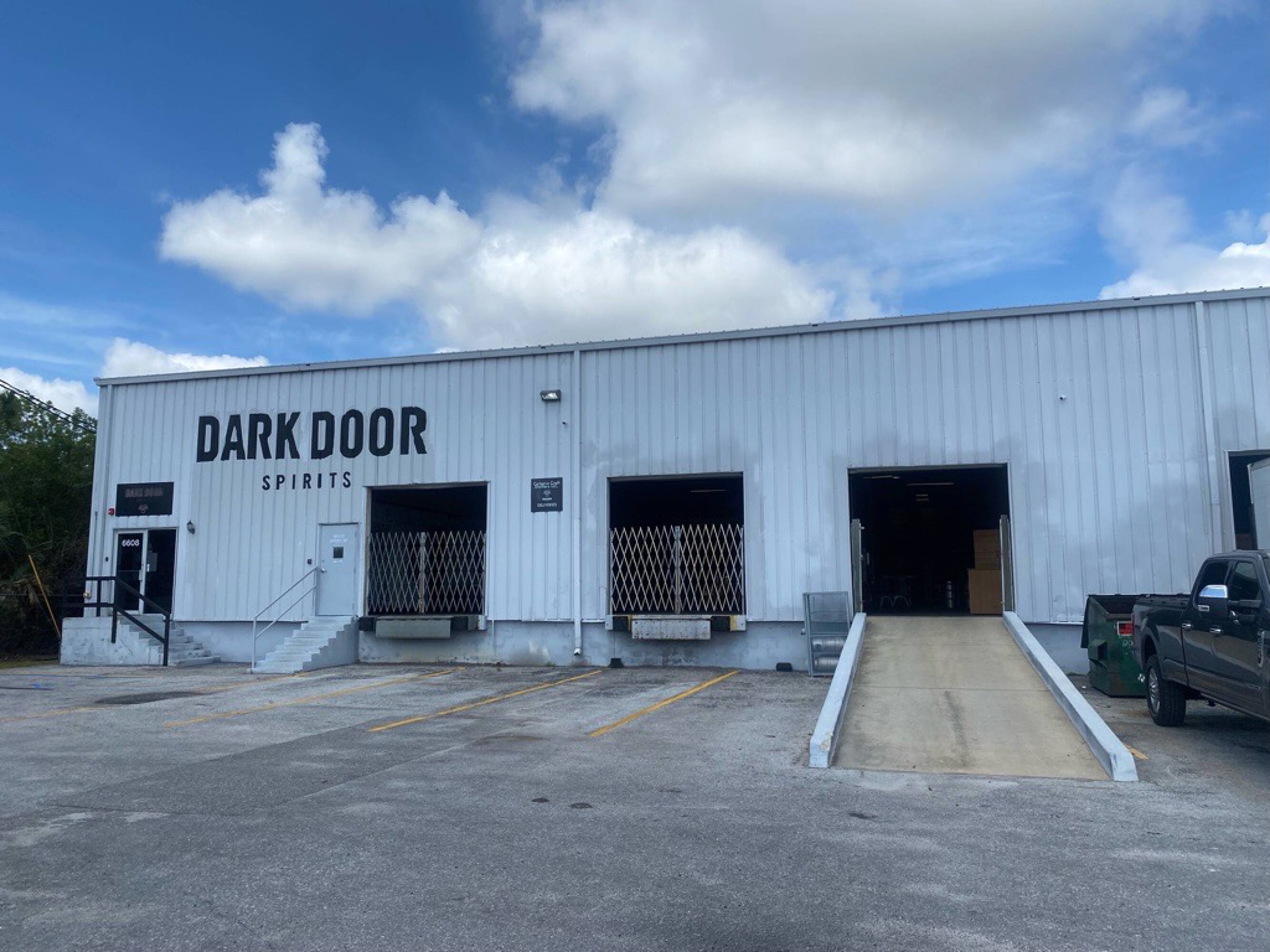 6608 Anderson Rd, Tampa, FL 33634