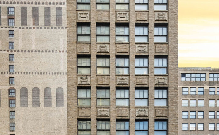 Pictures of Office property located at 202 W 40th St, New York, NY 10018 for lease - image #1